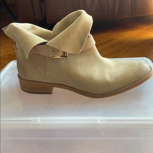 Michael Kors Jetset6 Booties